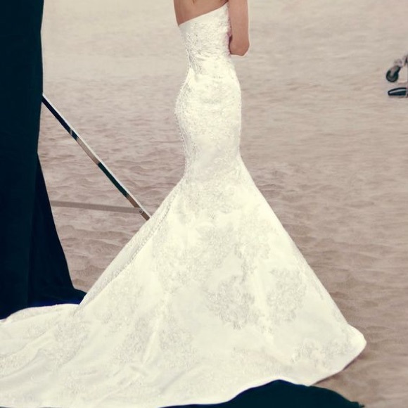 OLEG CASSINI! Brand new! Never Worn! MAKE OFFERS! - Picture 2 of 2